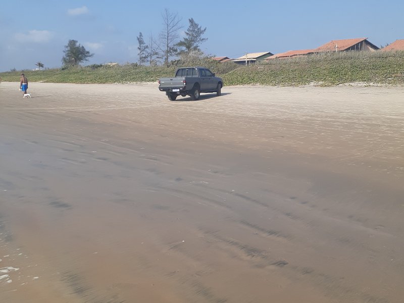 Casa de condomínio à venda Unamar com 300m² e 3 quartos por R$ 420.000 - 590776326-20200905-083014.jpg