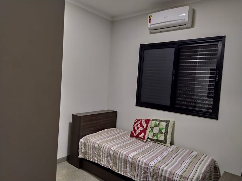 Casa de condomínio à venda Residencial Damha com 168m² e 3 quartos por R$ 660.000 - 2139191023-quarto5.jpg