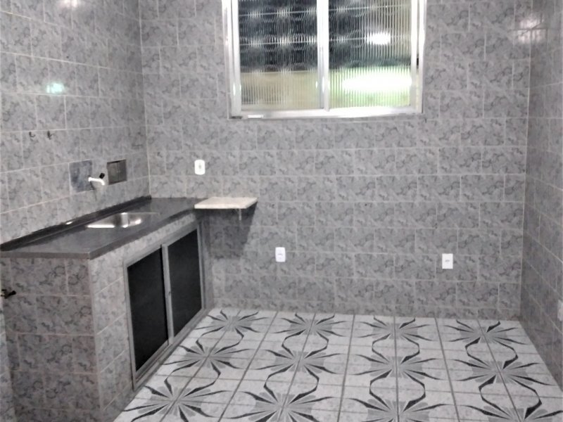 Casa à venda Realengo com 220m² e 3 quartos por R$ 180.000 - 1707766856-cozinha-2.jpg