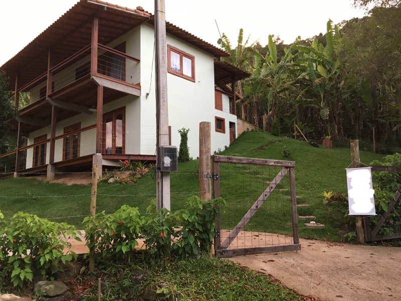 imóvel com 200m² - Campos Eliseos - Casimiro de Abreu