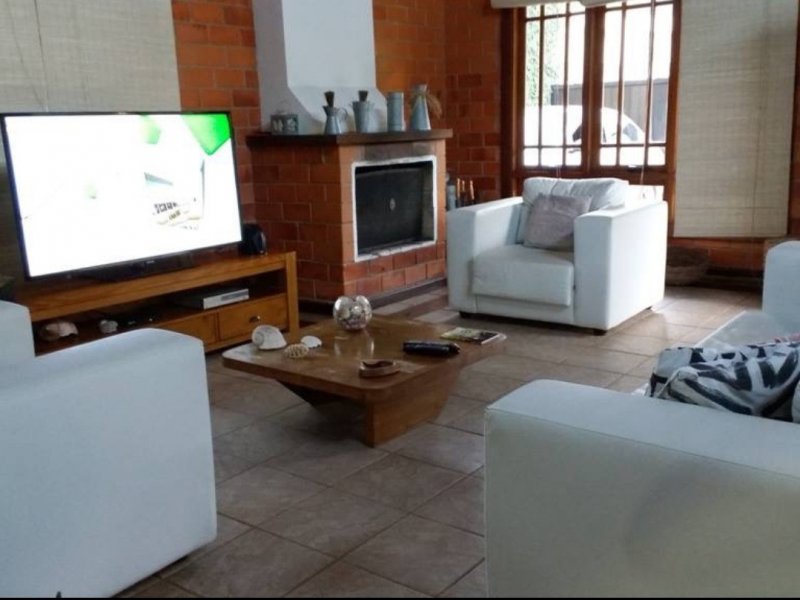 imóvel com 570m² - Praia do Saco - São Sebastião