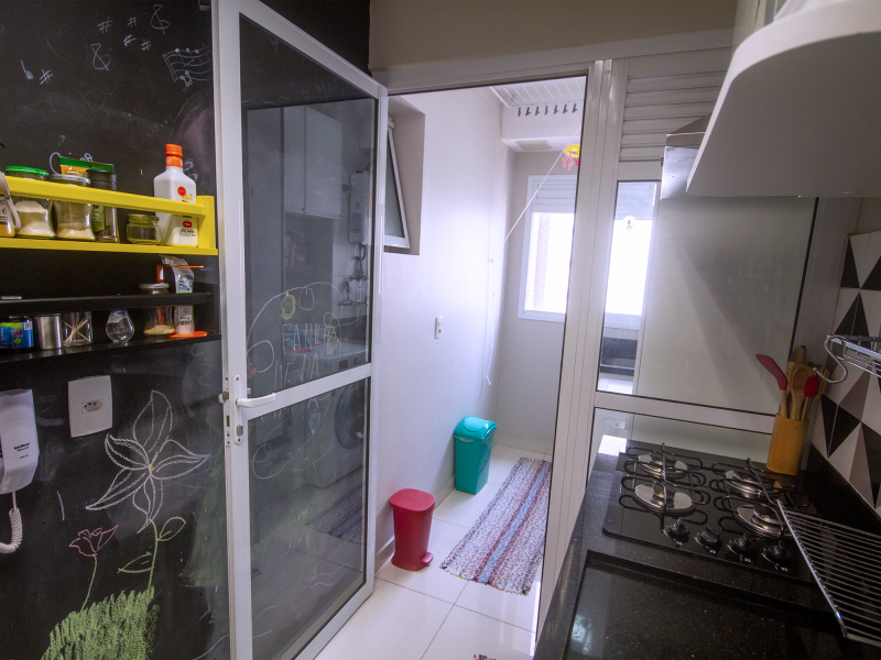 Apartamento à venda Várzea da Barra Funda com 82m² e 3 quartos por R$ 850.000 - 1283225767-cozinha-e-area-de-servico.png
