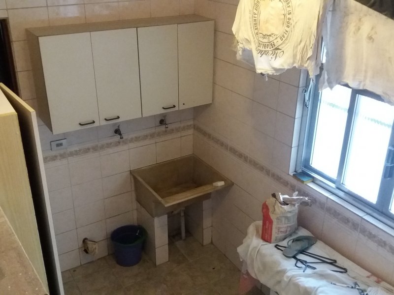 Casa à venda Vila Guiomar com 158m² e 3 quartos por R$ 490.000 - 1995736218-j1-lavanderia.jpg