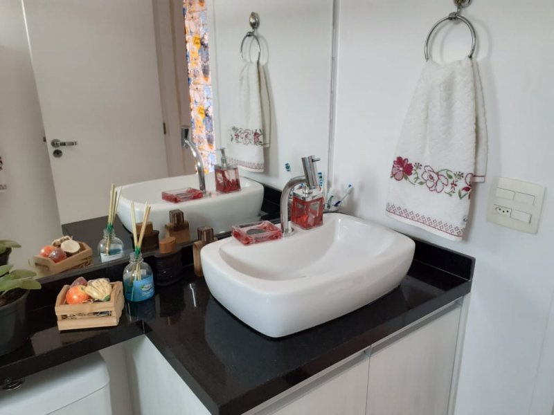 Apartamento à venda Centro com 50m² e 2 quartos por R$ 235.000 - 2026208337-img-20200919-wa0024.jpg