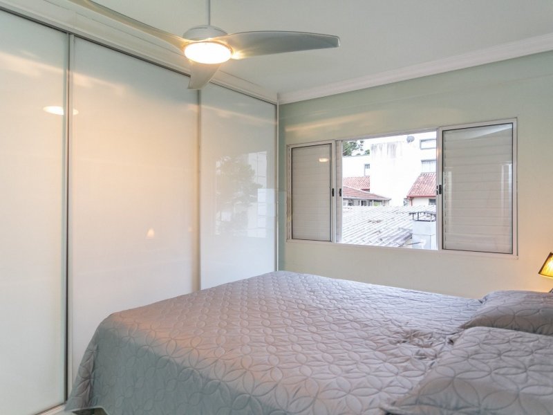 imóvel com 78m² - Mercês - Curitiba