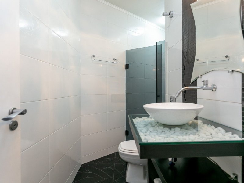 imóvel com 78m² - Mercês - Curitiba