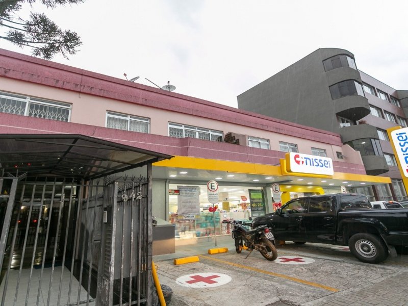 imóvel com 78m² - Mercês - Curitiba