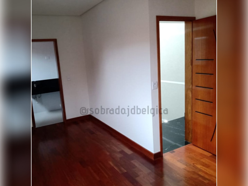 Casa à venda Jardim Bélgica com 220m² e 3 quartos por R$ 1.550.000 - e4c2fe7e-0513-488a-bcaf-105161cda5d9.jpg