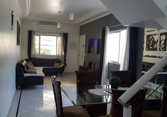 imóvel com 144m²