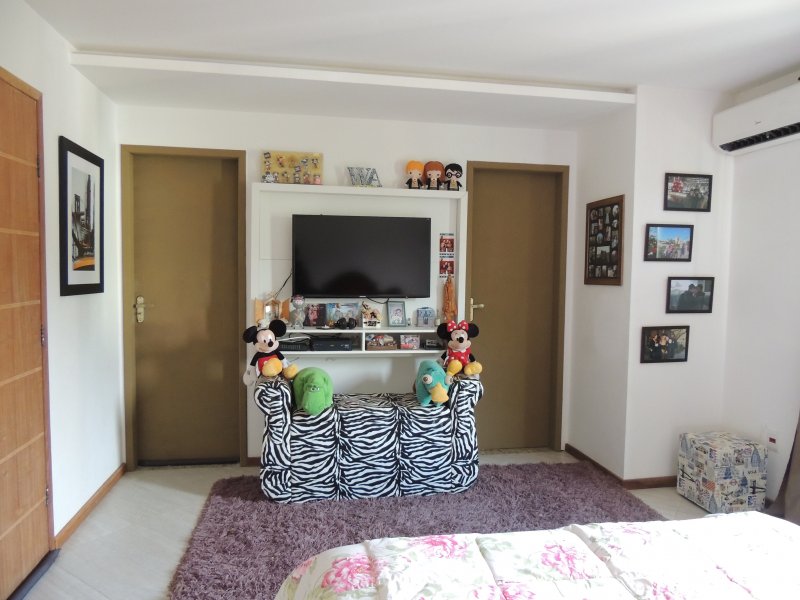 Casa de condomínio à venda Vargem Pequena com 160m² e 4 quartos por R$ 570.000 - 499587477-master-1.JPG