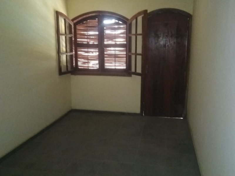 Casa à venda Guaratiba com 168m² e 3 quartos por R$ 300.000 - 1490919247-bf8910d9-bfe9-4d6a-afcd-22e23acfe9bc.jpeg