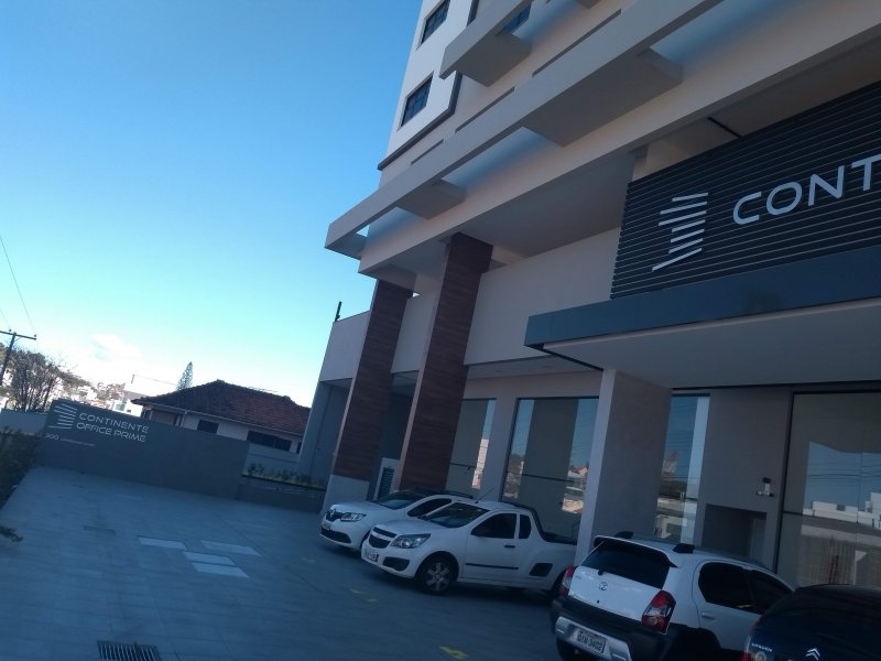 Comercial à venda Abraão com 30m² e  quartos por R$ 152.000 - 1195233993-img-20180825-141533632.jpg