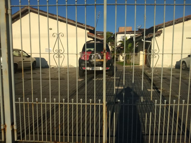 Casa de condomínio à venda Martim de Sá com 80m² e 2 quartos por R$ 358.000 - 1364348473-86d565ed-2130-4025-87ce-764e03f31cc8.jpg