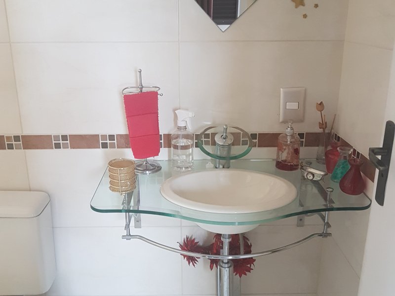 Apartamento à venda Km 18 com 69m² e 3 quartos por R$ 450.000 - 422517529-banheiro-2-lavabo-a.jpg
