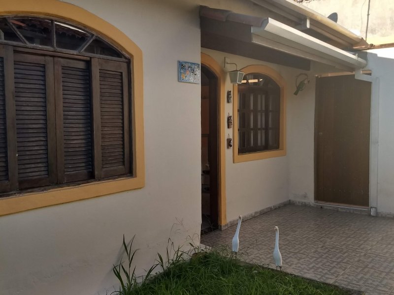 imóvel com 134m² - Martim de Sá - Caraguatatuba