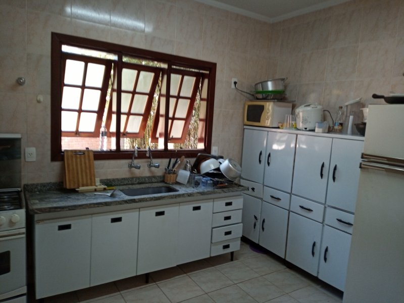 Chácara à venda Seranila com 1200m² e 2 quartos por R$ 800.000 - 1801852923-cozinha-2.jpg