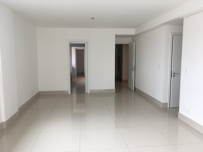 Apartamento à venda Cruzeiro com 163m² e 4 quartos por R$ 1.700.000 - 813771649-img-4228.JPG