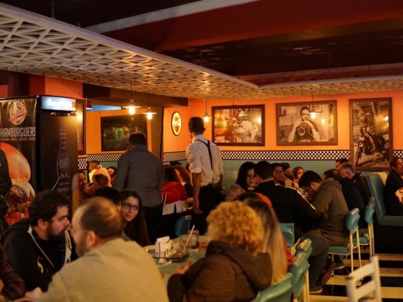 Comercial à venda Centro com 200m² e  quartos por R$ 150.000 - 2053356431-whatsapp-image-2020-10-05-at-20.jpeg