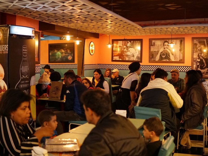 Comercial à venda Centro com 200m² e  quartos por R$ 150.000 - 933594953-whatsapp-image-2020-10-05-at-20.jpeg