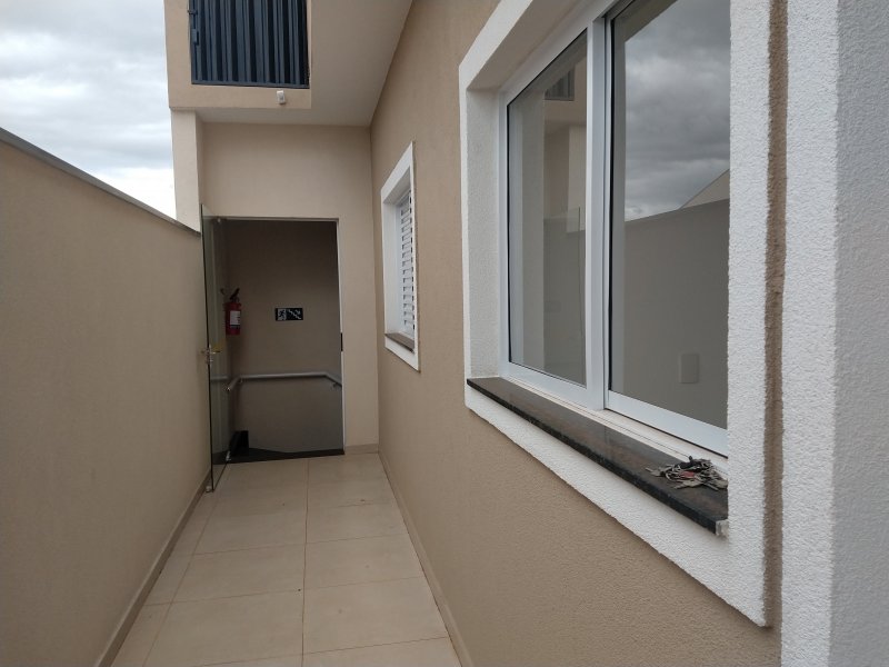 Comercial à venda Parque Nova Carioba com 265m² e  quartos por R$ 950.000 - 471168650-mvimg-20200822-134032403.jpg