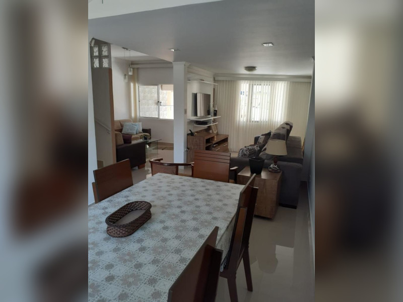 imóvel com 166m² - São Braz - Curitiba