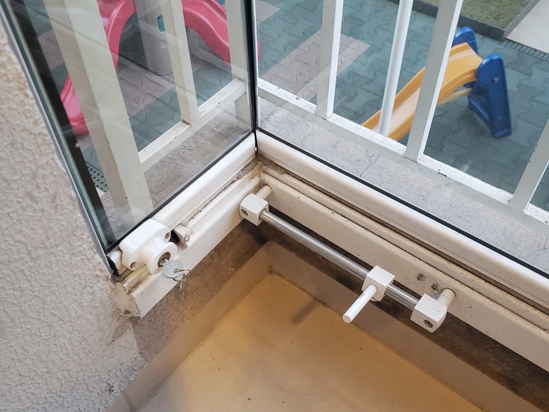 Apartamento à venda Vila Mangalot com 64m² e 2 quartos por R$ 379.000 - 1366609425-envidracamento-sacada.jpg