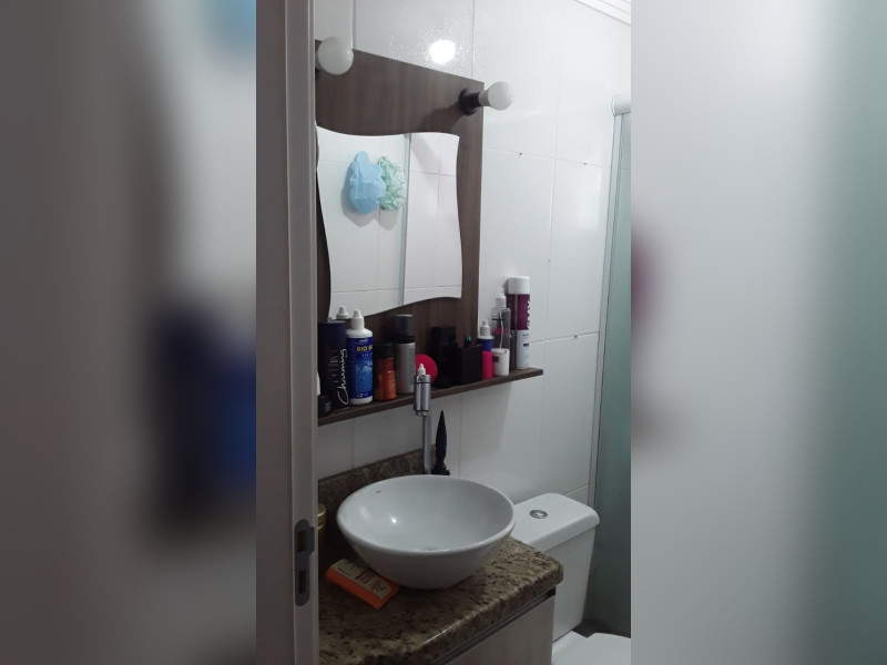 Apartamento à venda Capão Raso com 45m² e 2 quartos por R$ 240.000 - 370a87e5-c19a-407a-a21d-717e4b4d5407.jpg