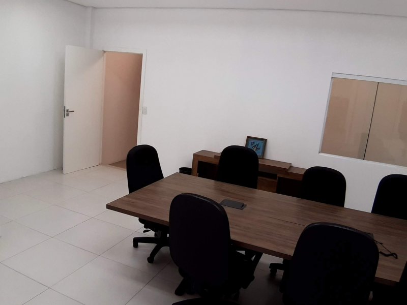 Comercial à venda São Vicente com 240m² e  quartos por R$ 820.000 - 1956280745-galpao11.jpg