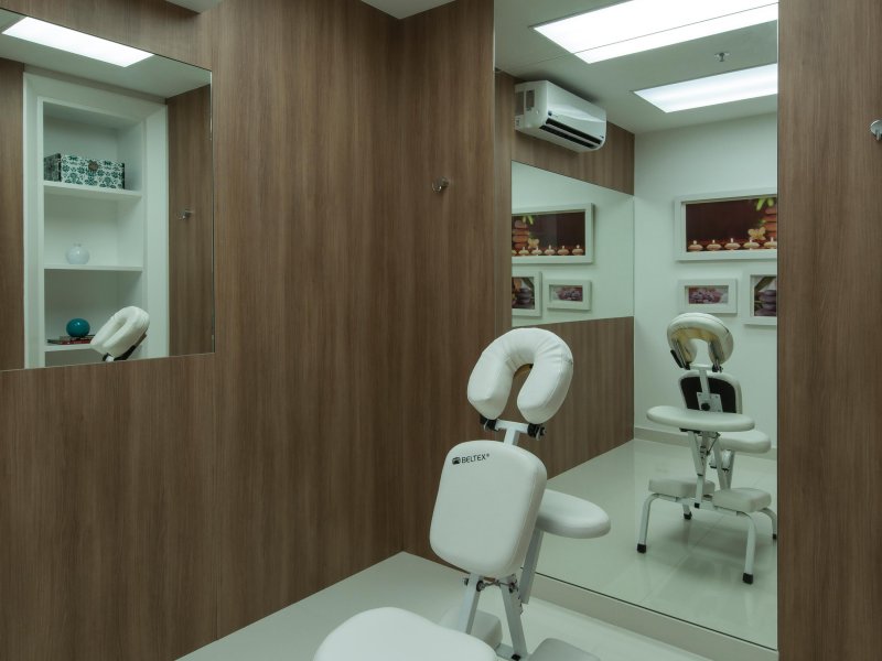 Comercial à venda Centro com 46m² e  quartos por R$ 290.000 - 1043125714-sala-de-massagem-doffice-tecnisa-full-1920121292.jpg