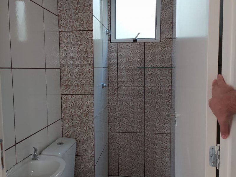 Apartamento à venda Itaim Paulista com 40m² e 2 quartos por R$ 170.000 - 1804180415-banheiro-2.jpg