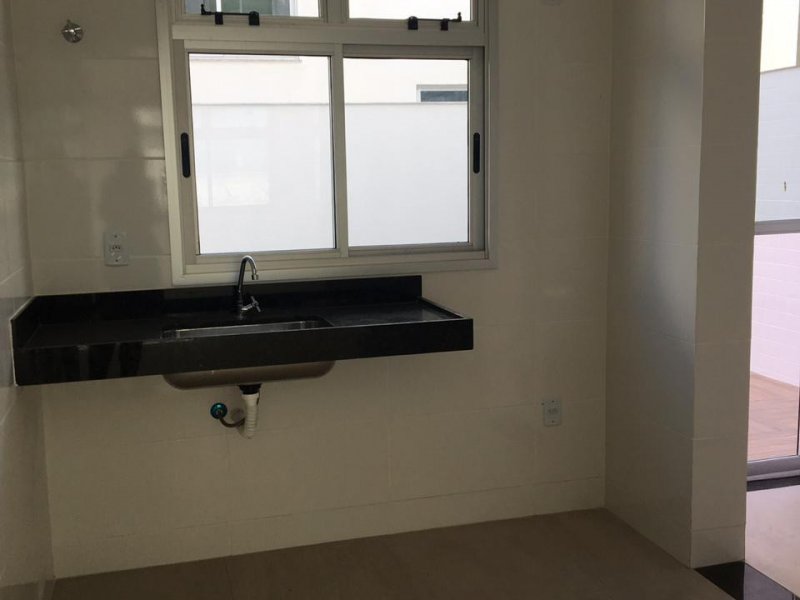 Apartamento à venda Santa Mônica com 54m² e 2 quartos por R$ 350.000 - 699867758-whatsapp-image-2020-10-13-at-19.jpeg