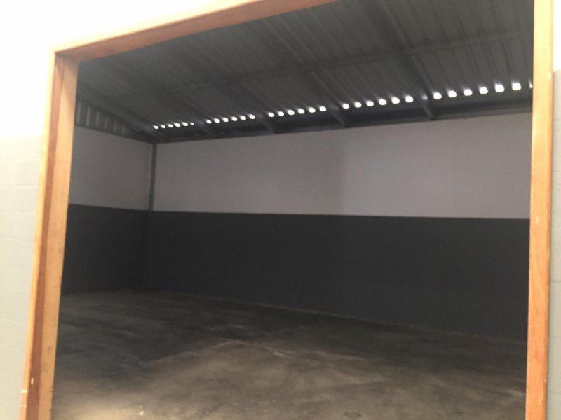 Comercial para alugar Jardim Santo Antônio com 350m² e  quartos por R$ 5.000 - 1287493573-whatsapp-image-2020-10-14-at-10.jpeg