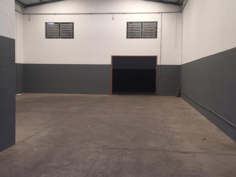 Comercial para alugar Jardim Santo Antônio com 350m² e  quartos por R$ 5.000 - 2021724026-whatsapp-image-2020-10-14-at-10.jpeg