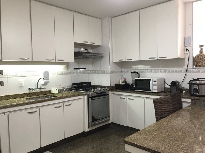 Apartamento à venda Tijuca com 166m² e 3 quartos por R$ 950.000 - 1265569653-cozinha1.jpg