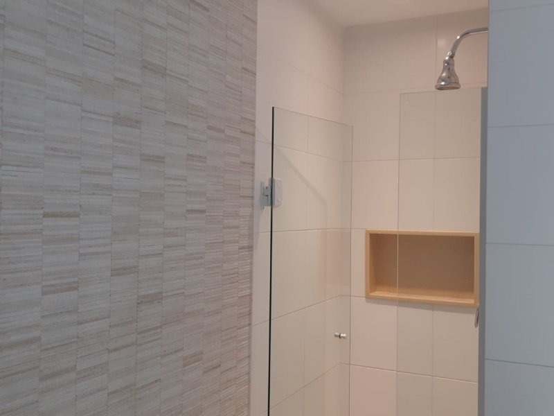 Apartamento à venda Tijuca com 166m² e 3 quartos por R$ 950.000 - 1558921129-box-banheiro-social.jpg