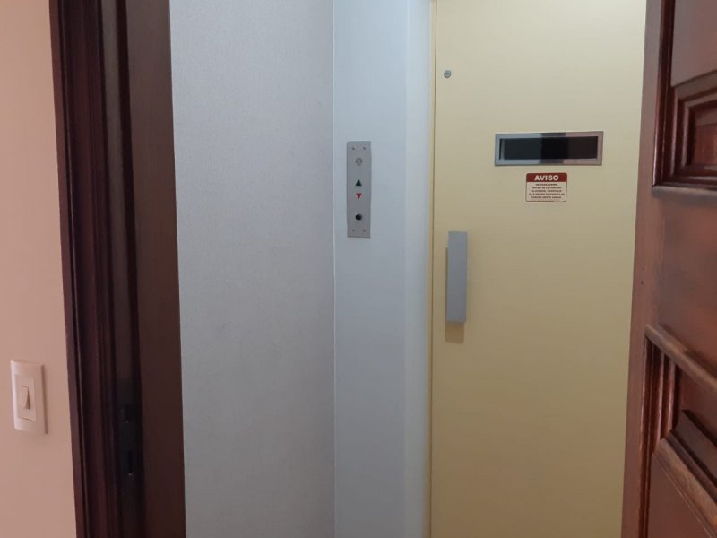 Apartamento à venda Tijuca com 166m² e 3 quartos por R$ 950.000 - 576994545-elevador-social-vista-1-exclusivo.jpg