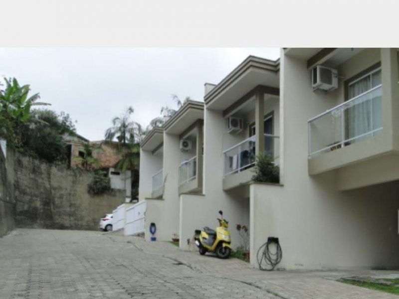 imóvel com 100m² - Iririú - Joinville