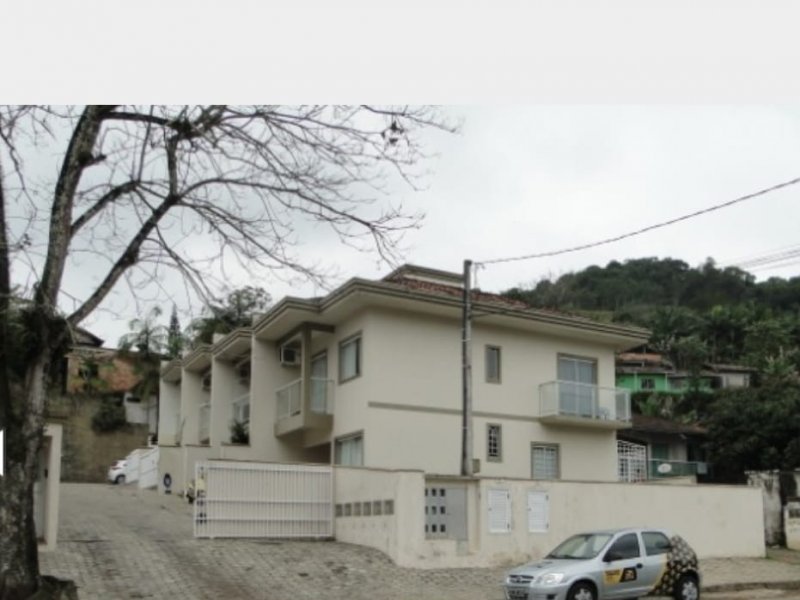imóvel com 100m² - Iririú - Joinville