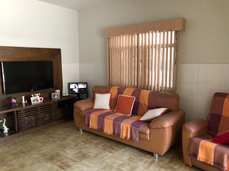 Casa à venda Parque Fluminense com 287m² e 4 quartos por R$ 529.000 - 925691041-10.jpg