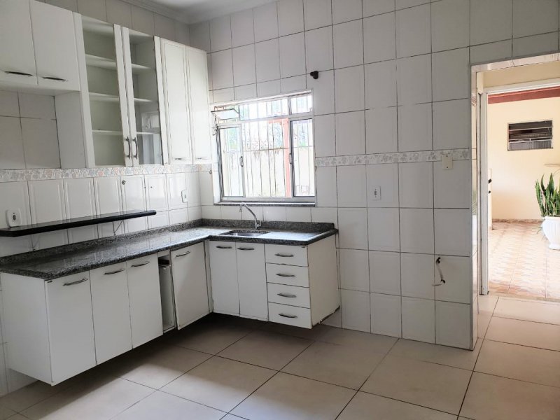 Casa à venda Vila Guarani com 180m² e 3 quartos por R$ 550.000 - 1626794212-6.jpeg