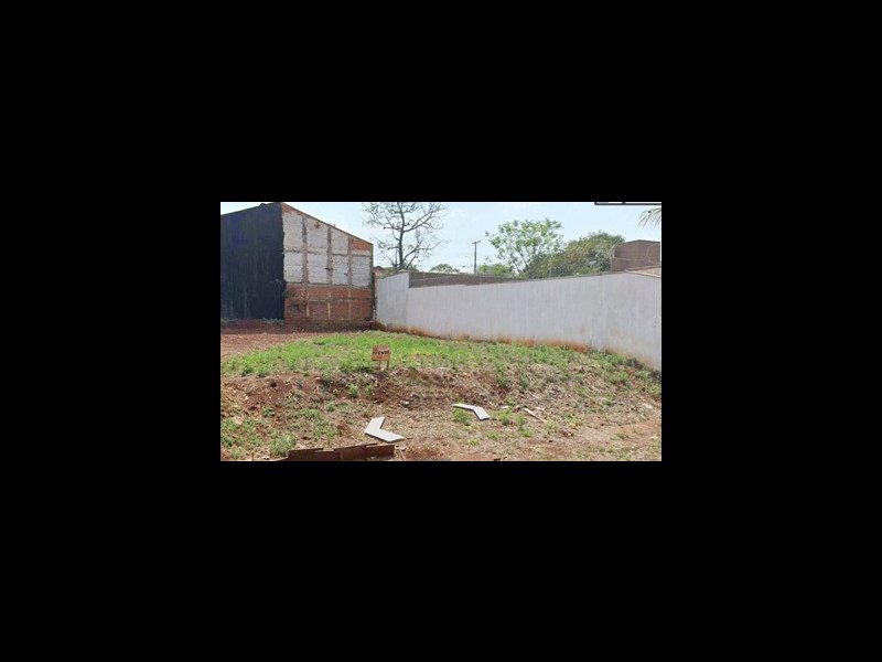 Terreno à venda Santa Mônica com 325m² e  quartos por R$ 190.000 - 1994335333-whatsapp-image-2020-10-15-at-13.jpeg