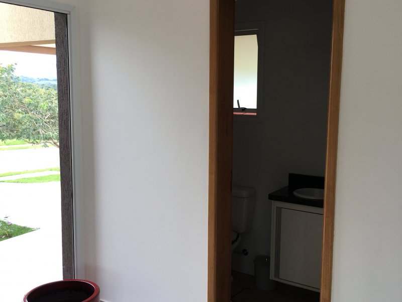 Casa de condomínio à venda Ouro fino com 245m² e 3 quartos por R$ 1.200.000 - 1646228496-d22fd798-779a-46af-855a-e23037cab47e.jpeg