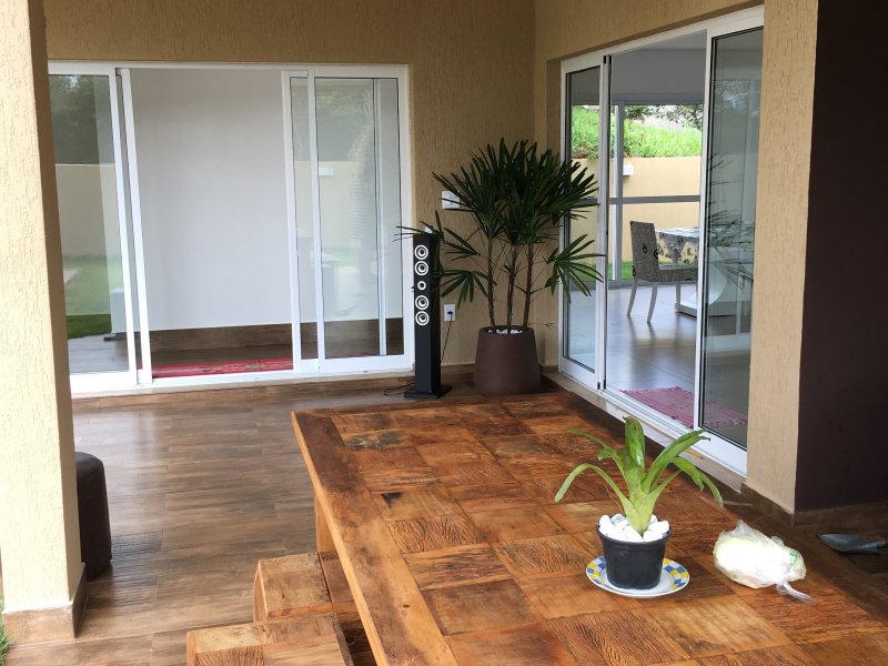 Casa de condomínio à venda Ouro fino com 245m² e 3 quartos por R$ 1.200.000 - 453009191-e4cd2828-1044-45f6-bb9d-d9318f1452e6.jpeg