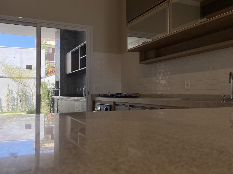 Casa de condomínio à venda Jardim Pari com 170m² e 3 quartos por R$ 970.000 - 1158084350-3dbffd91-f1e7-4f2d-9df4-1b917bb809f2.jpeg