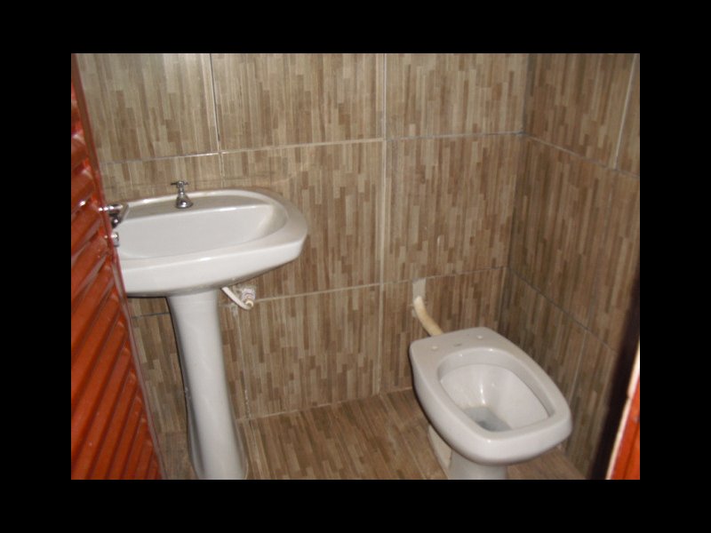 Casa à venda Residêncial Village Morada Verde com 185m² e 2 quartos por R$ 180.000 - 1492002081-wc-externo.JPG