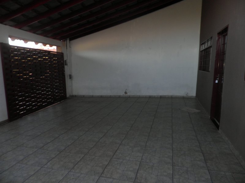 Casa à venda Residêncial Village Morada Verde com 185m² e 2 quartos por R$ 180.000 - 1616271180-garagem-3-carros.JPG