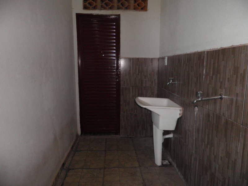 Casa à venda Residêncial Village Morada Verde com 185m² e 2 quartos por R$ 180.000 - 931322245-lavanderia.JPG