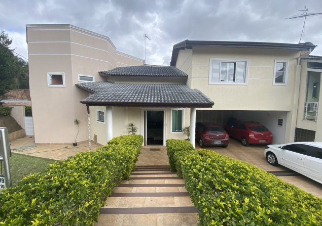 imóvel com 455m²