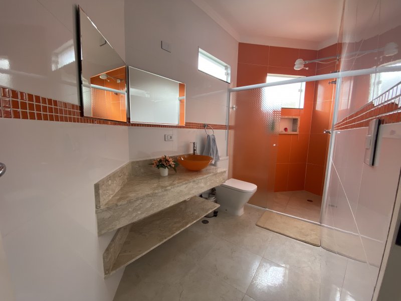 Apartamento à venda Aruã com 455m² e 4 quartos por R$ 2.200.000 - 1496295829-16-suite-banheirolaranja3.JPG