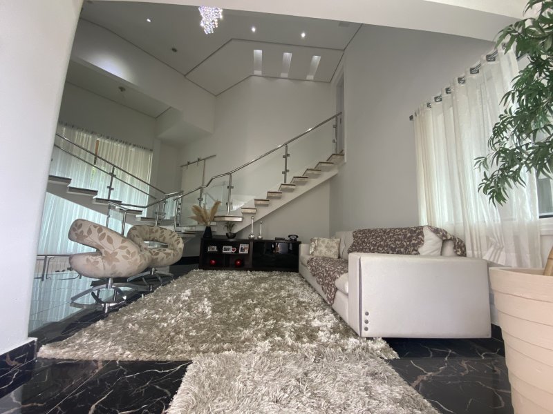 Apartamento à venda Aruã com 455m² e 4 quartos por R$ 2.200.000 - 234048244-3-entrada-sala.JPG